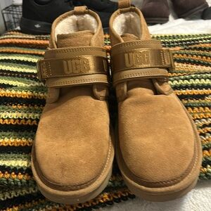 Ugg Buckle Over Insulated Boot Tan Size 10, new condition